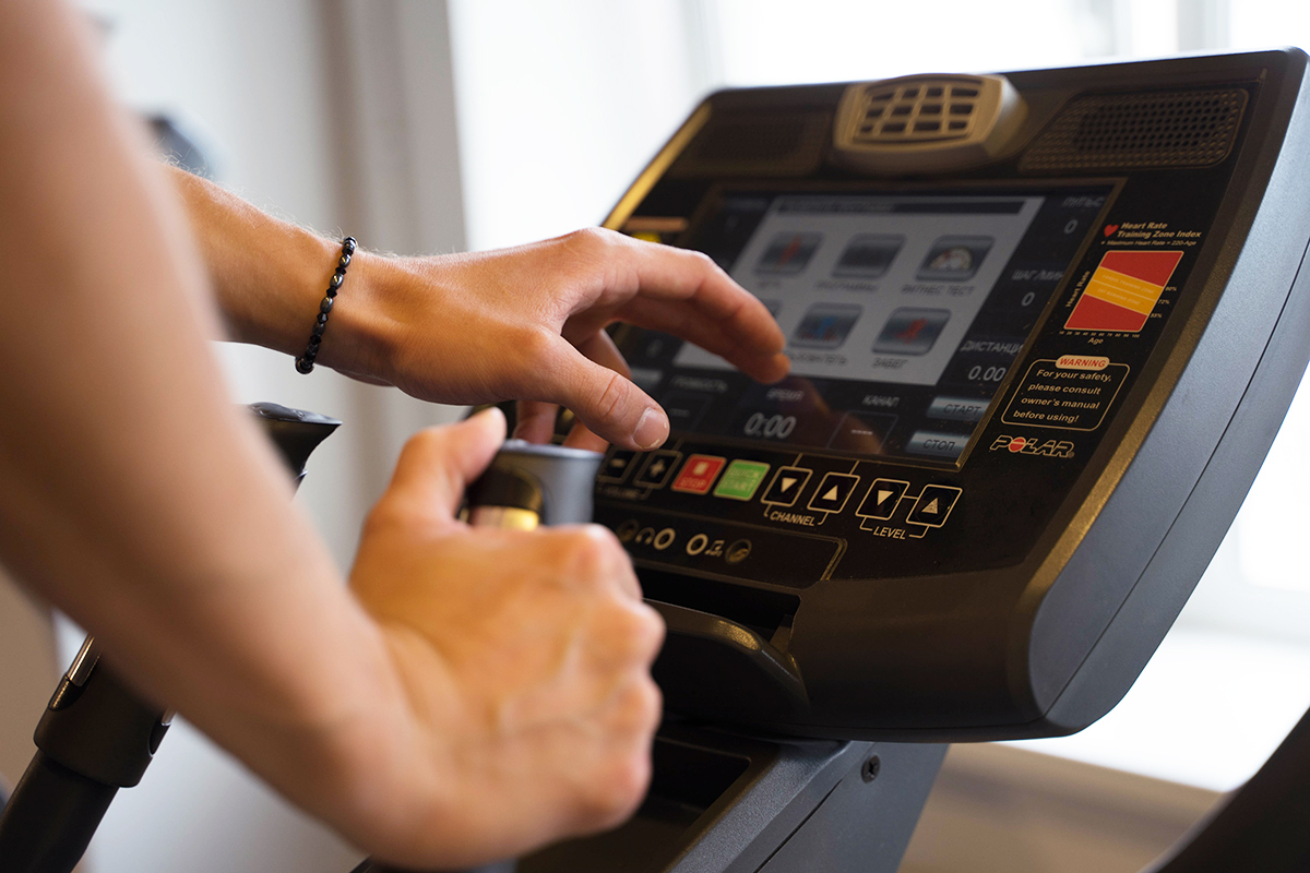 How to use the Elliptical Machine Elliptical Machine Posture
