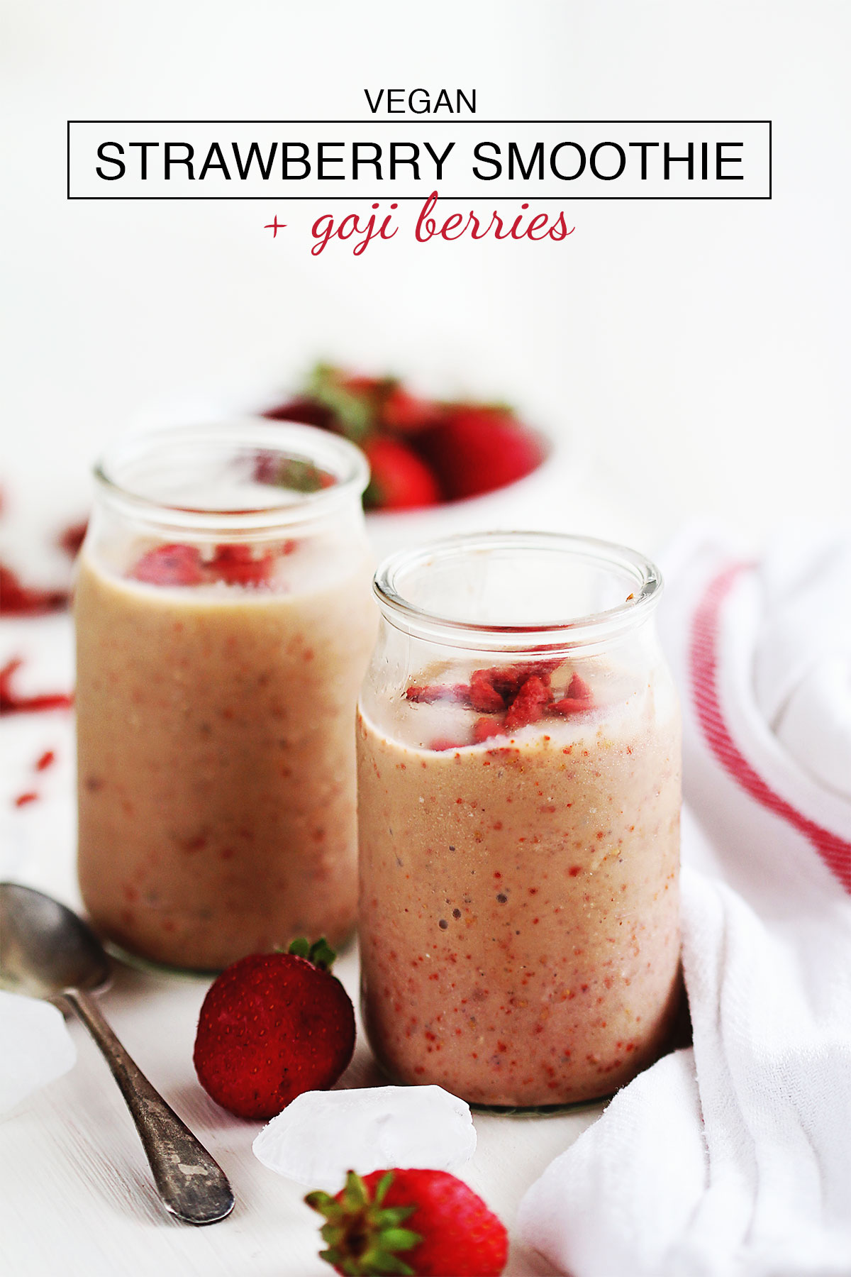 Strawberry smoothie recipe with Goji berries