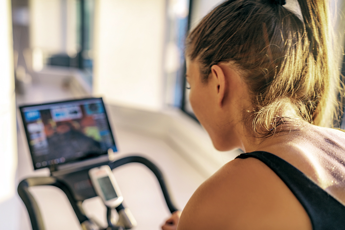 how to properly ride a stationary bike