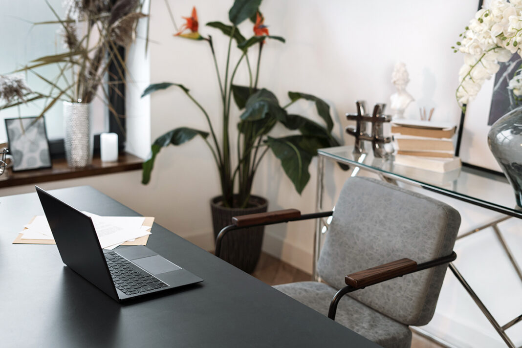 How to Set Up an Ergonomic Workstation: At Home or the Office