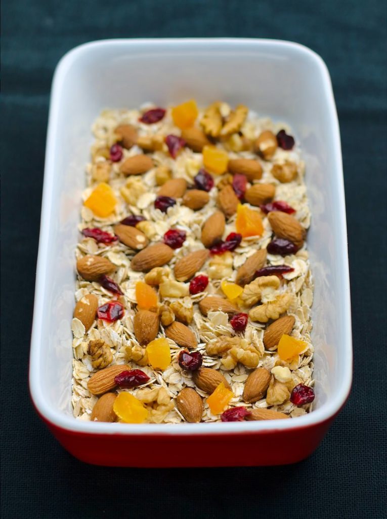 Easy, No-Bake Fruit & Nut Granola Bar