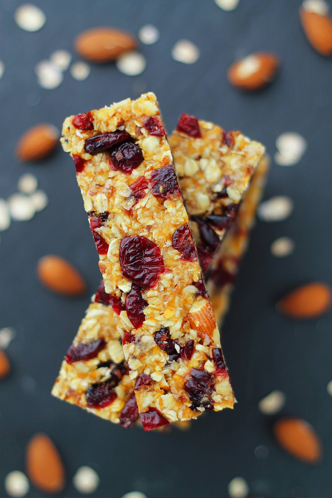 Easy, No-Bake Fruit & Nut Granola Bar