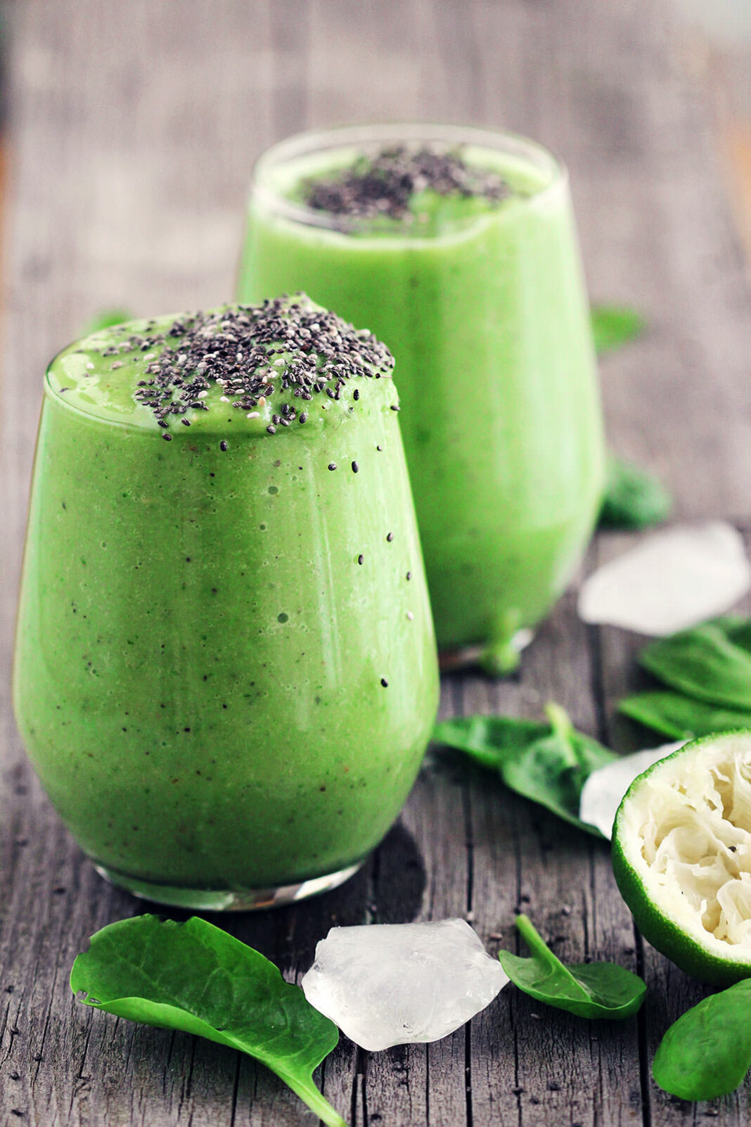 Avocado, Kiwi &amp; Spinach Green Smoothie | Healthy Smoothie Recipe