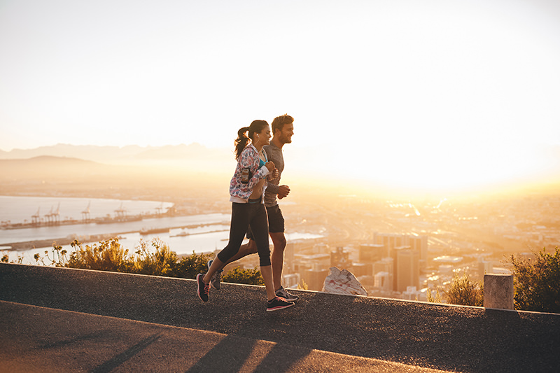 Couple doing a tempo run