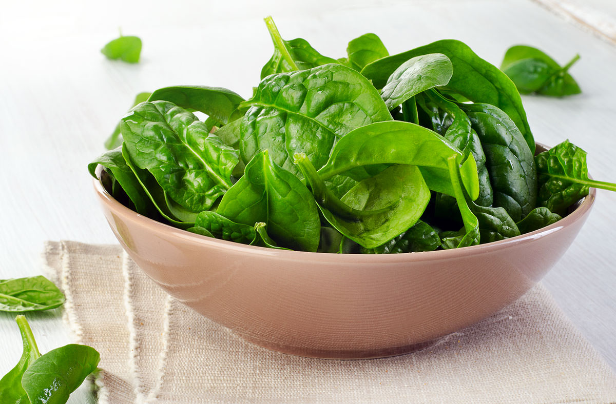 spinach-how-to-use-prep-store-spinach-recipes-health-benefits